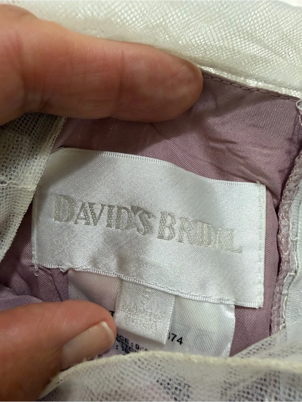 Little girls David’s Bridal Lace & Tulle Dress size 5 - Picture 7 of 9